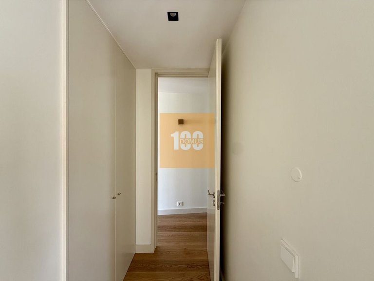 Apartment for Sale in Cedofeita, Santo Ildefonso, Sé, Miragaia, São Nicolau E Vitória, Porto 13