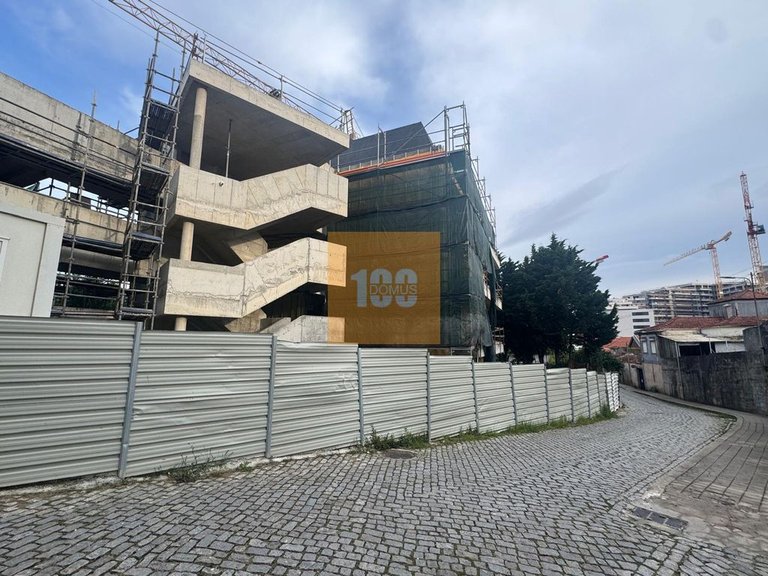Apartment for Sale in Lordelo Do Ouro E Massarelos, Porto 20