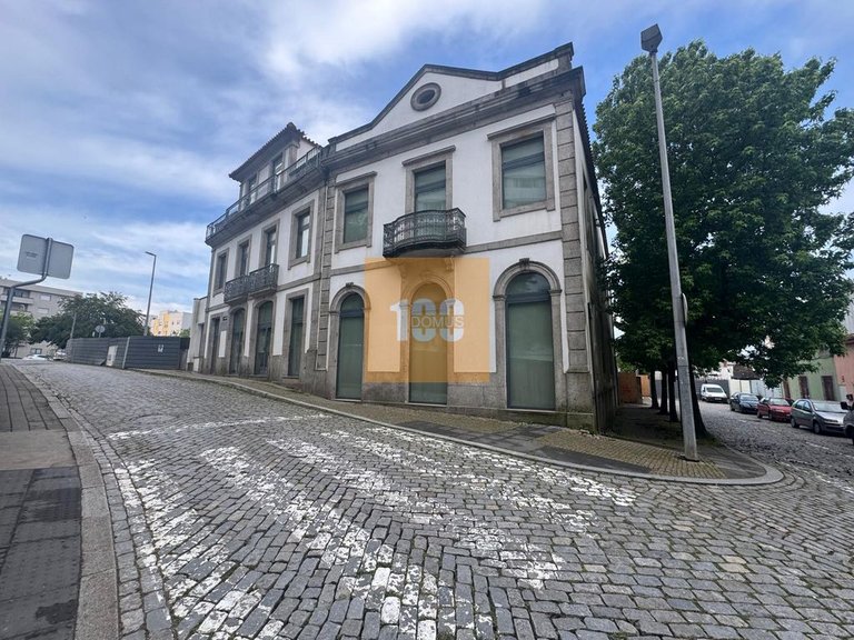 Apartment for Sale in Lordelo Do Ouro E Massarelos, Porto 31