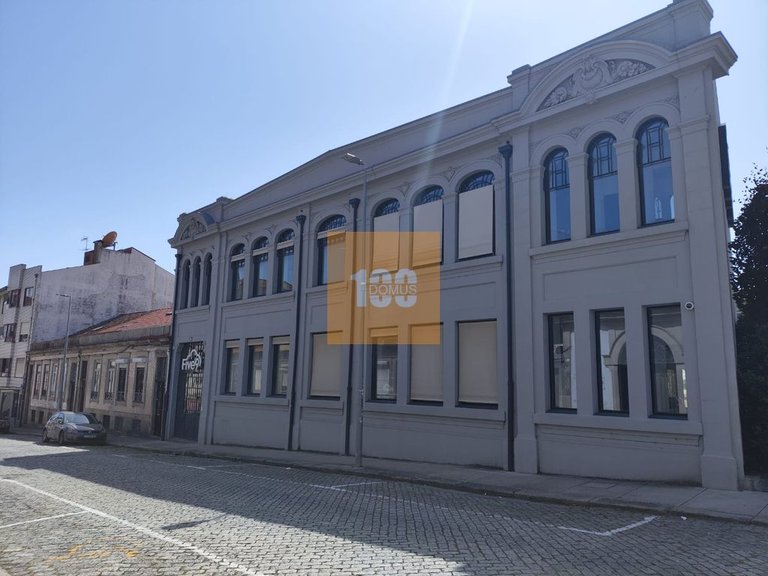 Apartment for Sale in Bonfim, Porto 9