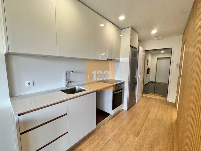 Apartment for Sale in Cedofeita, Santo Ildefonso, Sé, Miragaia, São Nicolau E Vitória, Porto 5