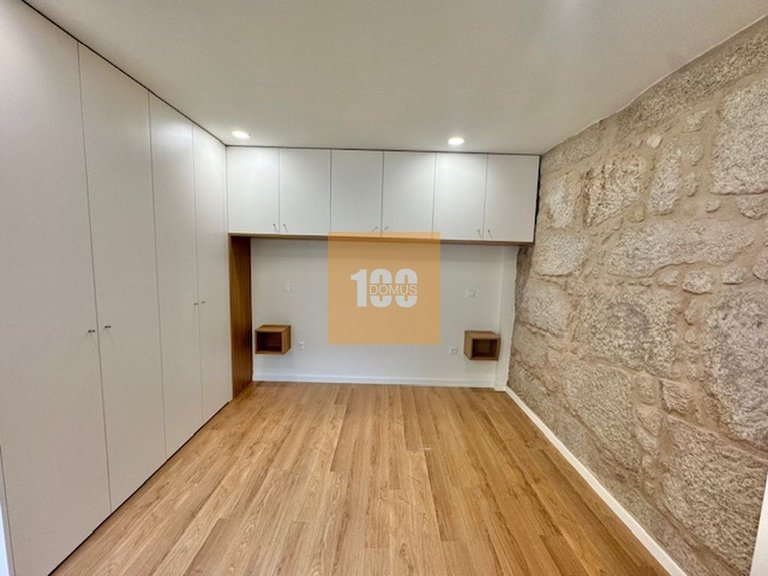 Apartment for Sale in Cedofeita, Santo Ildefonso, Sé, Miragaia, São Nicolau E Vitória, Porto 11