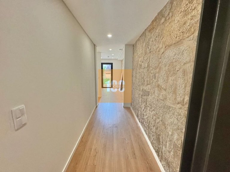 Apartment for Sale in Cedofeita, Santo Ildefonso, Sé, Miragaia, São Nicolau E Vitória, Porto 12