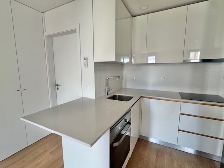 Apartment for Sale in Bonfim, Porto 3