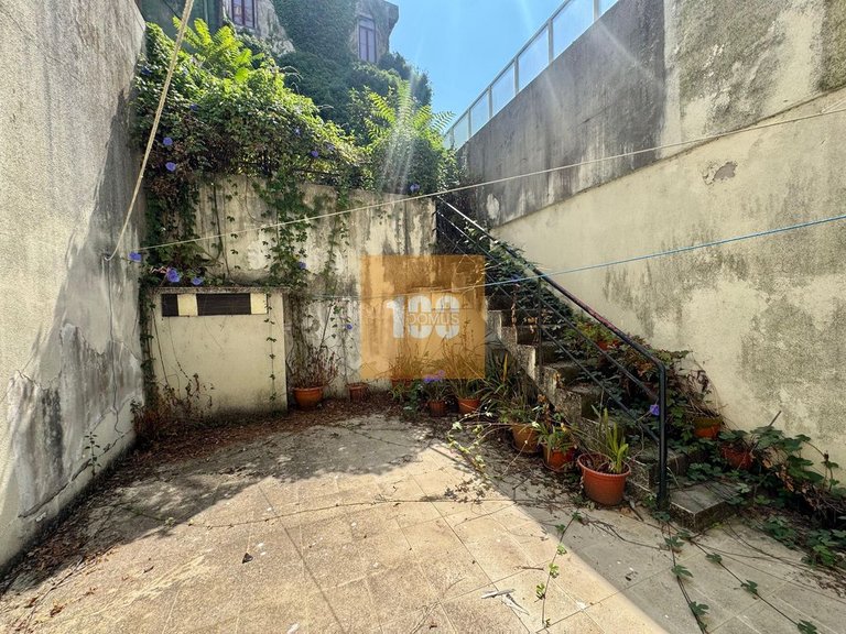 Commercial for Sale in Cedofeita, Santo Ildefonso, Sé, Miragaia, São Nicolau E Vitória, Porto 4