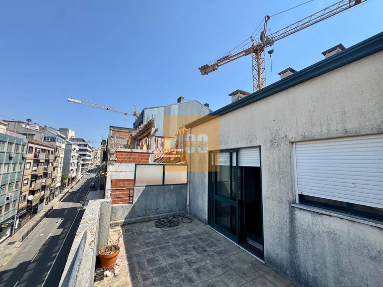 Commercial for Sale in Cedofeita, Santo Ildefonso, Sé, Miragaia, São Nicolau E Vitória, Porto 12