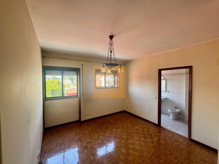 Commercial for Sale in Cedofeita, Santo Ildefonso, Sé, Miragaia, São Nicolau E Vitória, Porto 32