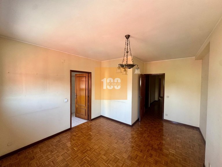 Commercial for Sale in Cedofeita, Santo Ildefonso, Sé, Miragaia, São Nicolau E Vitória, Porto 33