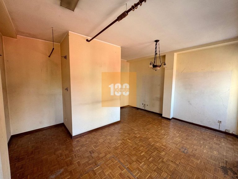 Commercial for Sale in Cedofeita, Santo Ildefonso, Sé, Miragaia, São Nicolau E Vitória, Porto 43
