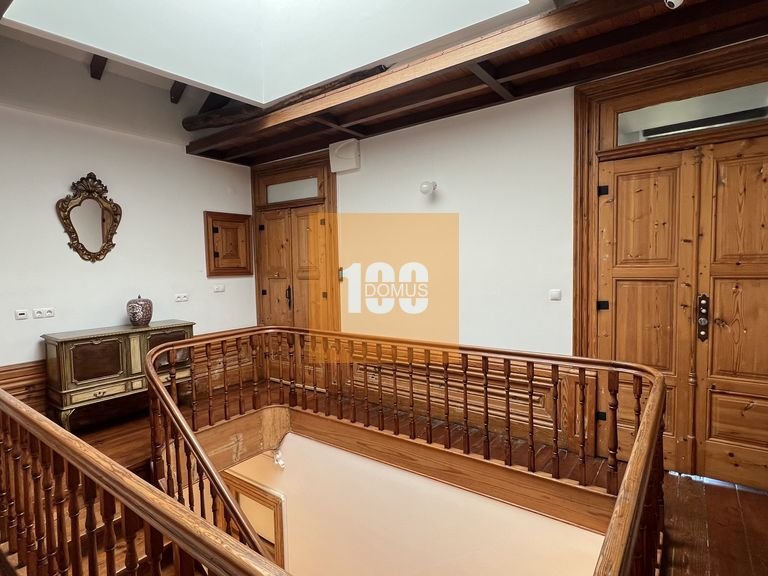 Commercial for Sale in Bonfim, Porto 1