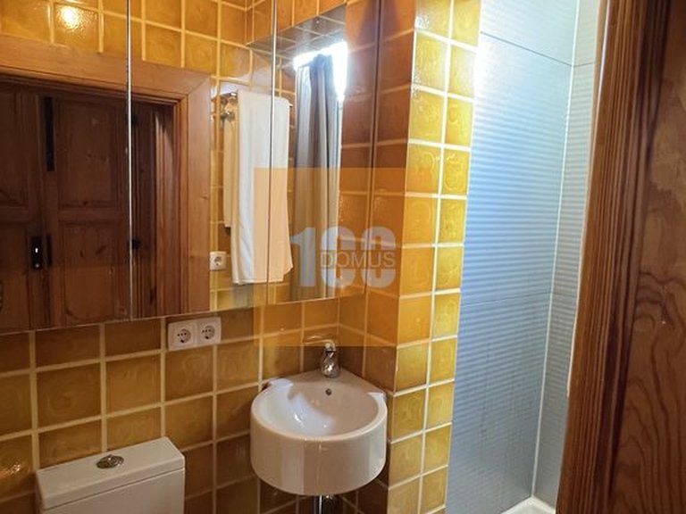 Commercial for Sale in Bonfim, Porto 28