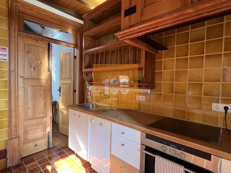 Commercial for Sale in Bonfim, Porto 31