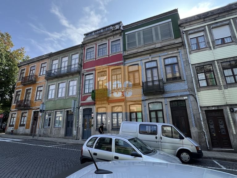 Commercial for Sale in Bonfim, Porto 44