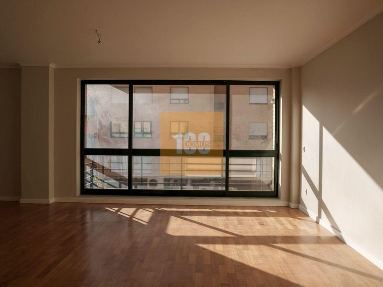 Apartment for Sale in Ramalde, Porto 2