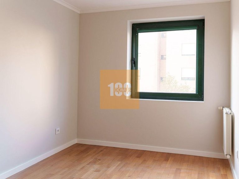 Apartment for Sale in Ramalde, Porto 25