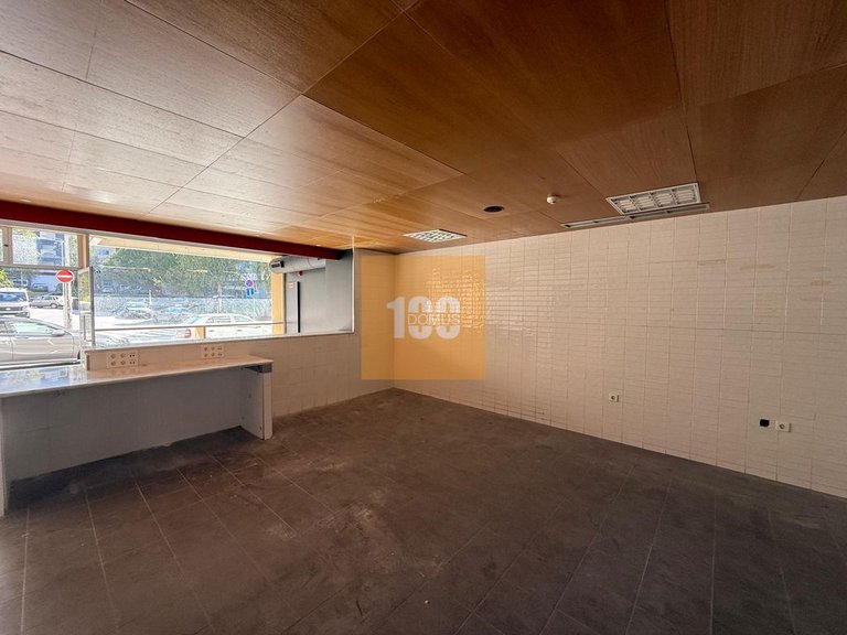 Commercial for Sale in Cedofeita, Santo Ildefonso, Sé, Miragaia, São Nicolau E Vitória, Porto 10
