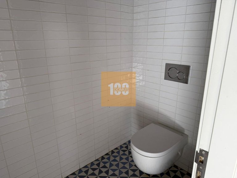 Commercial for Sale in Cedofeita, Santo Ildefonso, Sé, Miragaia, São Nicolau E Vitória, Porto 15