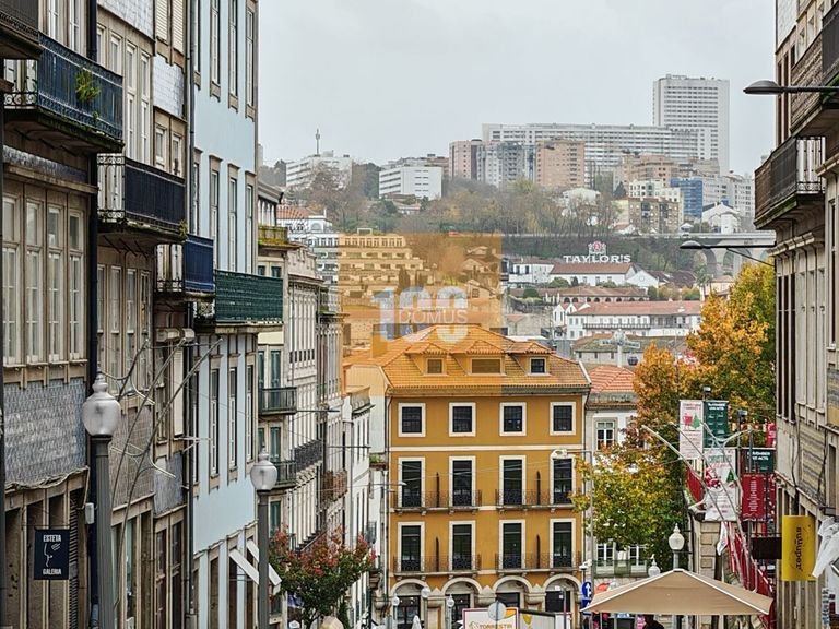 Commercial for Sale in Cedofeita, Santo Ildefonso, Sé, Miragaia, São Nicolau E Vitória, Porto 1