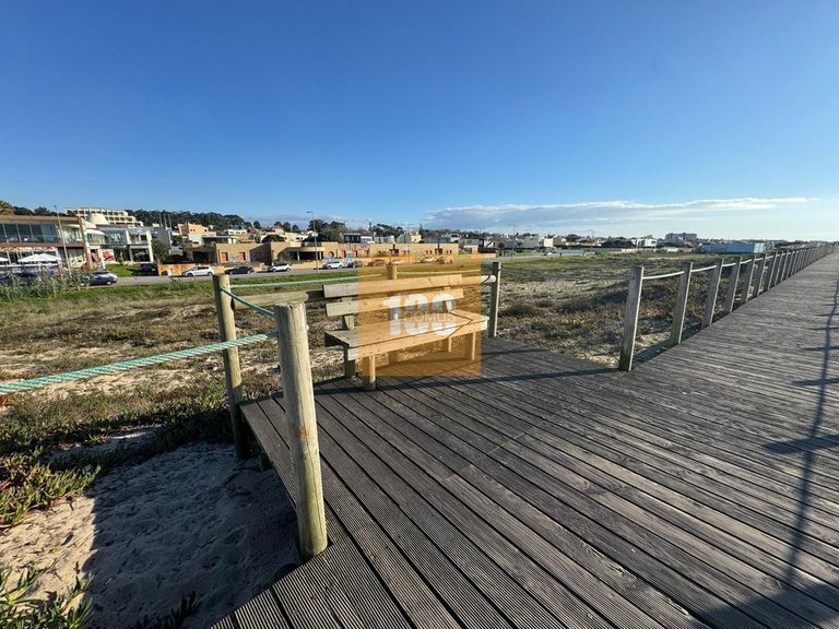 Apartment for Sale in Valadares, Porto 28