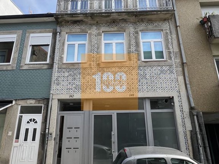 Commercial for Sale in Bonfim, Porto 3