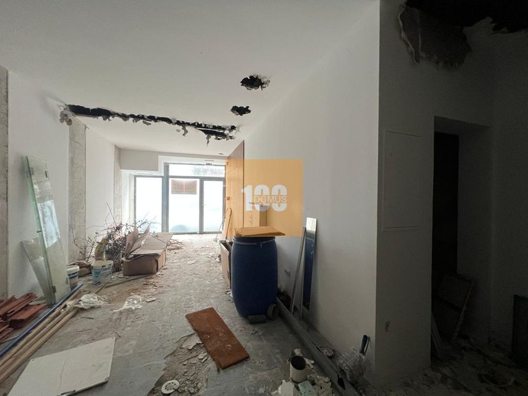 Commercial for Sale in Bonfim, Porto 5