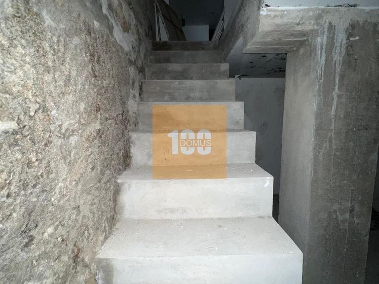 Commercial for Sale in Bonfim, Porto 20