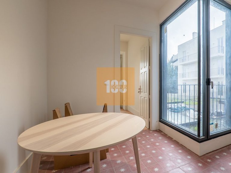 Apartment for Sale in Cedofeita, Santo Ildefonso, Sé, Miragaia, São Nicolau E Vitória, Porto 1