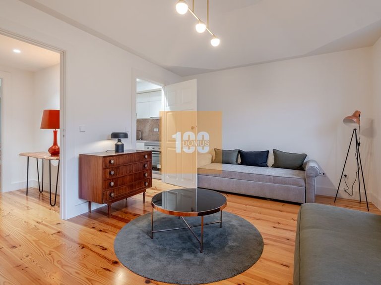 Apartment for Sale in Cedofeita, Santo Ildefonso, Sé, Miragaia, São Nicolau E Vitória, Porto 1