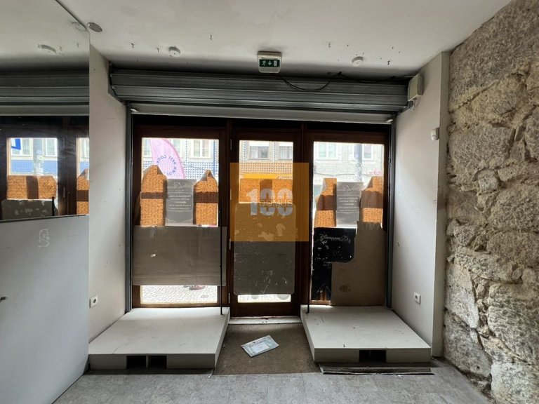 Commercial for Sale in Cedofeita, Santo Ildefonso, Sé, Miragaia, São Nicolau E Vitória, Porto 3
