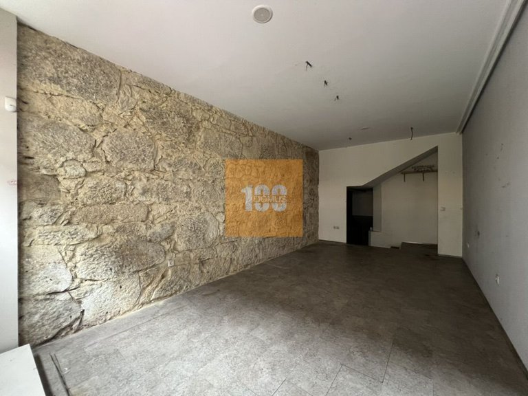 Commercial for Sale in Cedofeita, Santo Ildefonso, Sé, Miragaia, São Nicolau E Vitória, Porto 13