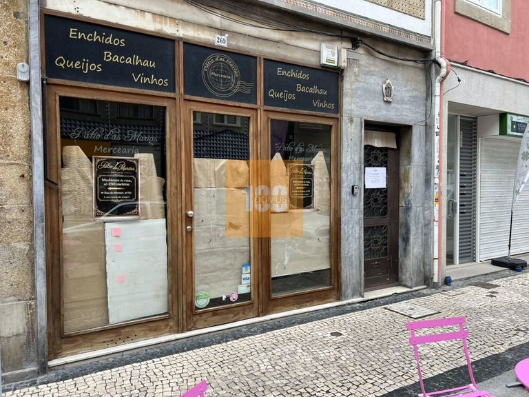 Commercial for Sale in Cedofeita, Santo Ildefonso, Sé, Miragaia, São Nicolau E Vitória, Porto 16