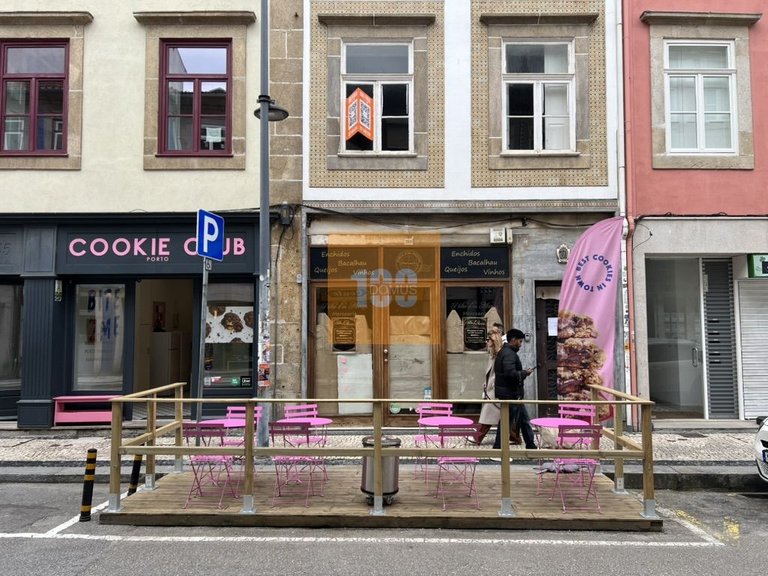 Commercial for Sale in Cedofeita, Santo Ildefonso, Sé, Miragaia, São Nicolau E Vitória, Porto 18