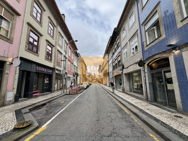 Commercial for Sale in Cedofeita, Santo Ildefonso, Sé, Miragaia, São Nicolau E Vitória, Porto 19