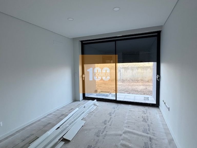 Apartment for Sale in São Mamede De Infesta, Porto 24