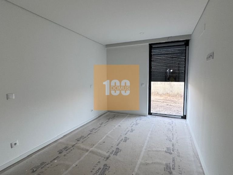 Apartment for Sale in São Mamede De Infesta, Porto 27