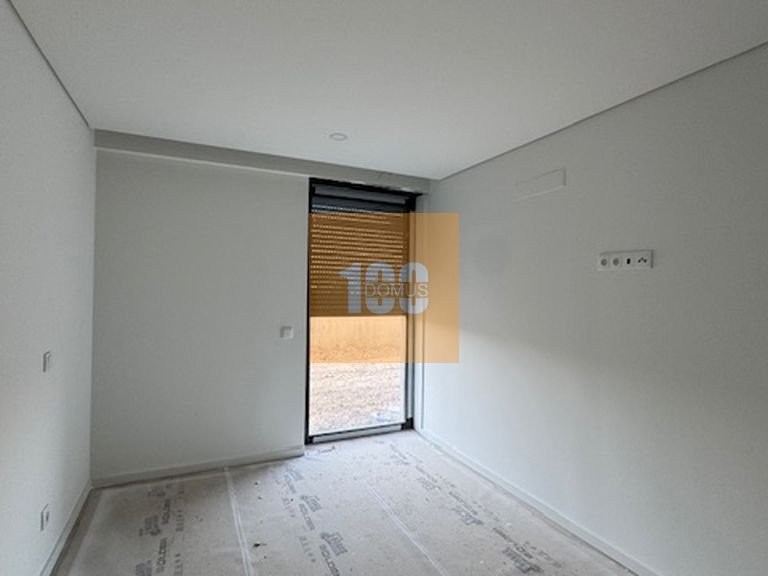 Apartment for Sale in São Mamede De Infesta, Porto 29