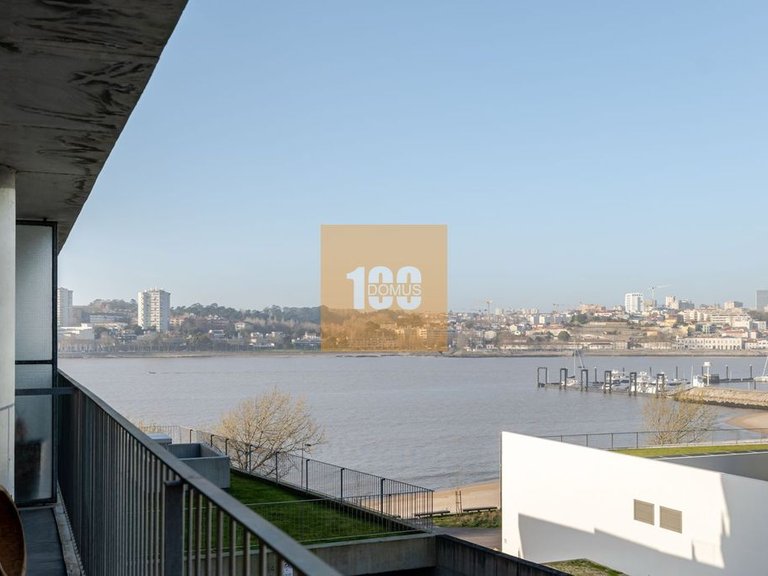Apartment for Sale in Canidelo, Porto 11