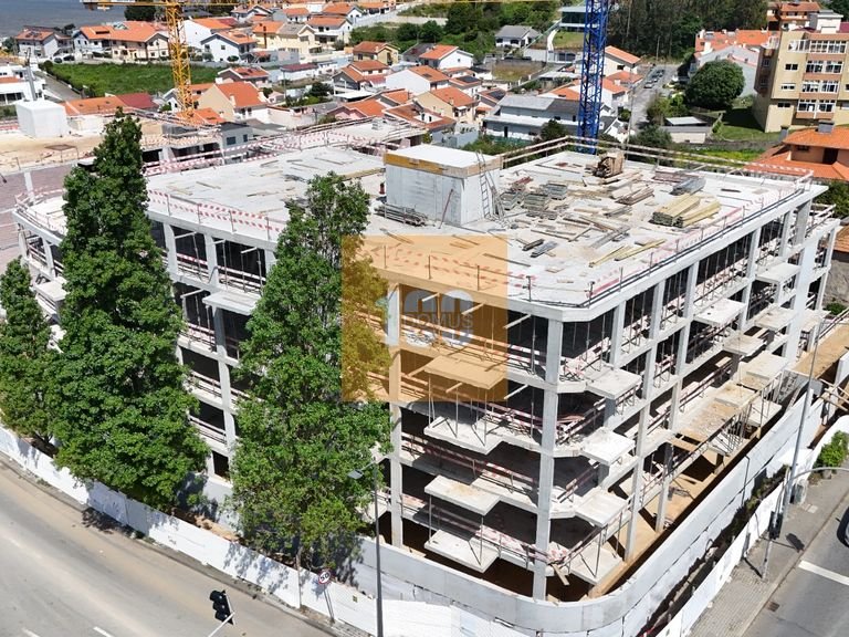 Apartment for Sale in Canidelo, Porto 1