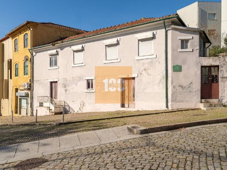 Town House for Sale in Lordelo Do Ouro E Massarelos, Porto 3