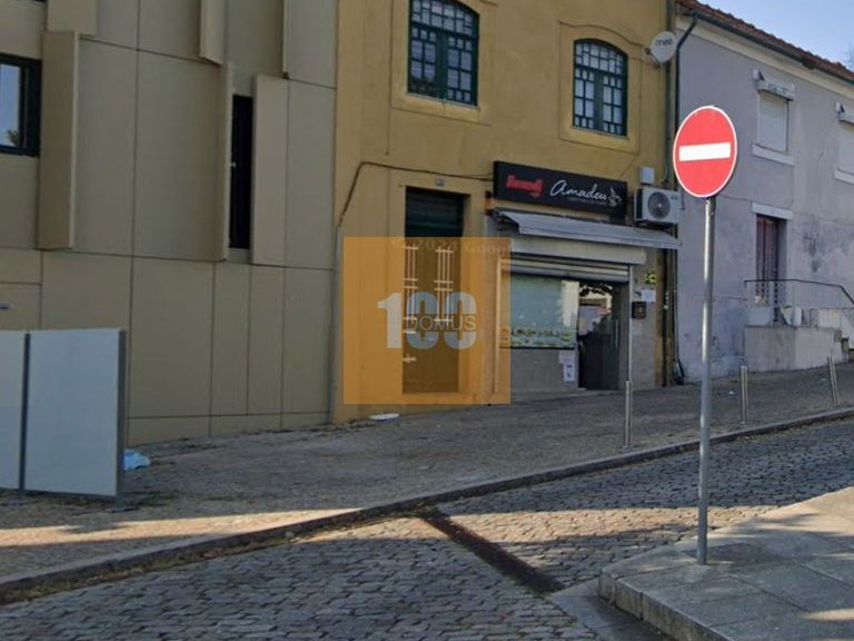 Town House for Sale in Lordelo Do Ouro E Massarelos, Porto 12