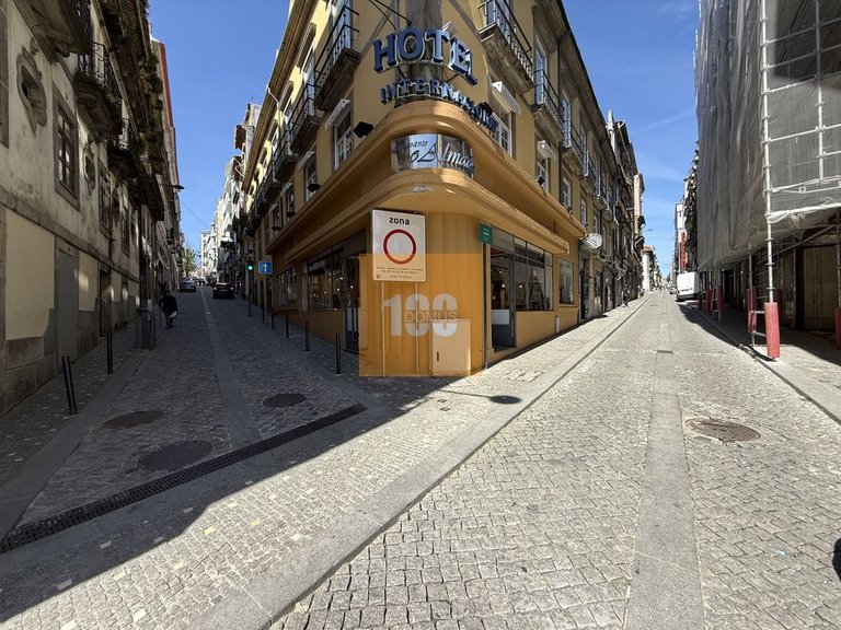 Commercial for Sale in Cedofeita, Santo Ildefonso, Sé, Miragaia, São Nicolau E Vitória, Porto 14