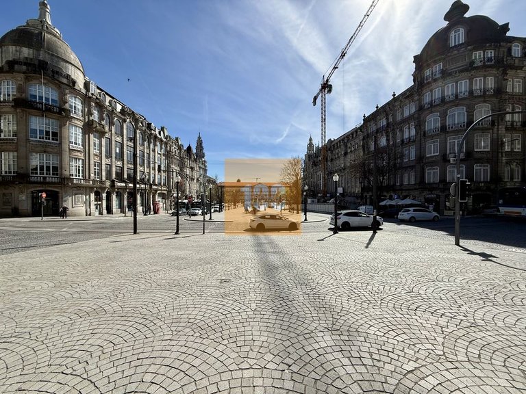 Commercial for Sale in Cedofeita, Santo Ildefonso, Sé, Miragaia, São Nicolau E Vitória, Porto 18