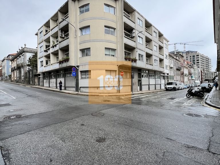Apartment for Sale in Bonfim, Porto 17