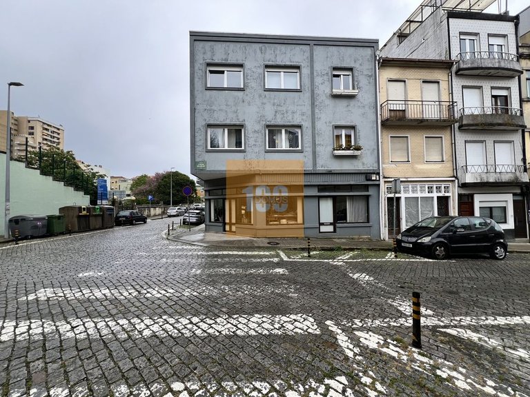 Apartment for Sale in Bonfim, Porto 9
