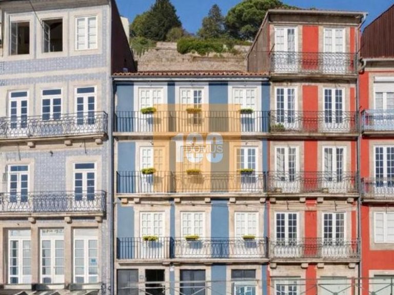 Commercial for Sale in Cedofeita, Santo Ildefonso, Sé, Miragaia, São Nicolau E Vitória, Porto 1