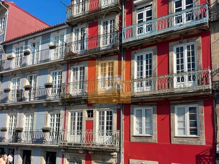 Commercial for Sale in Cedofeita, Santo Ildefonso, Sé, Miragaia, São Nicolau E Vitória, Porto 3