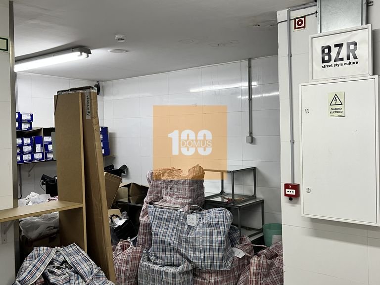 Commercial for Rent in Cedofeita, Santo Ildefonso, Sé, Miragaia, São Nicolau E Vitória, Porto 13