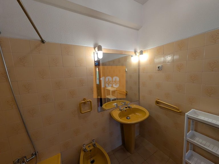 Apartment for Rent in Lordelo Do Ouro E Massarelos, Porto 10