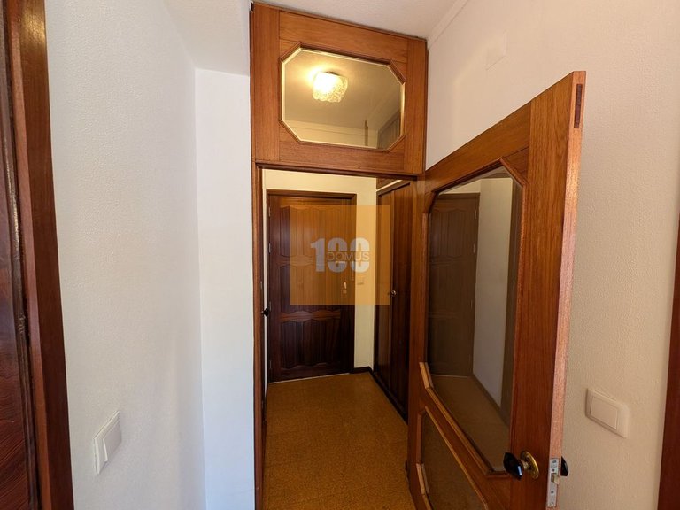Apartment for Rent in Lordelo Do Ouro E Massarelos, Porto 13