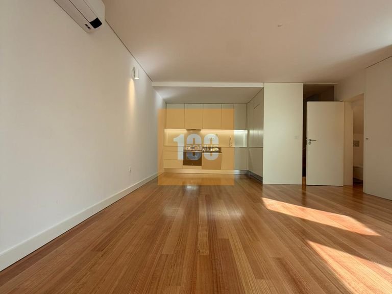 Town House for Sale in Matosinhos, Porto 14
